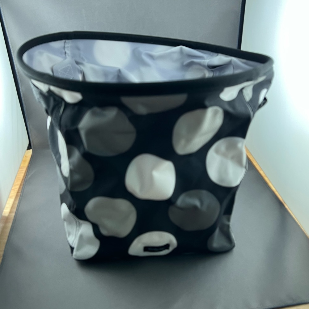 New w/o tags Thirty-one mini bin Got Dots